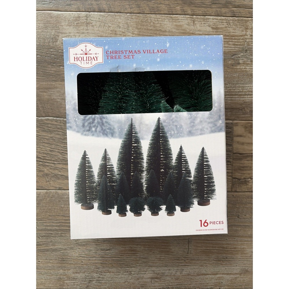 Holiday‎ Time 16 Piece Village Tree Set NWT